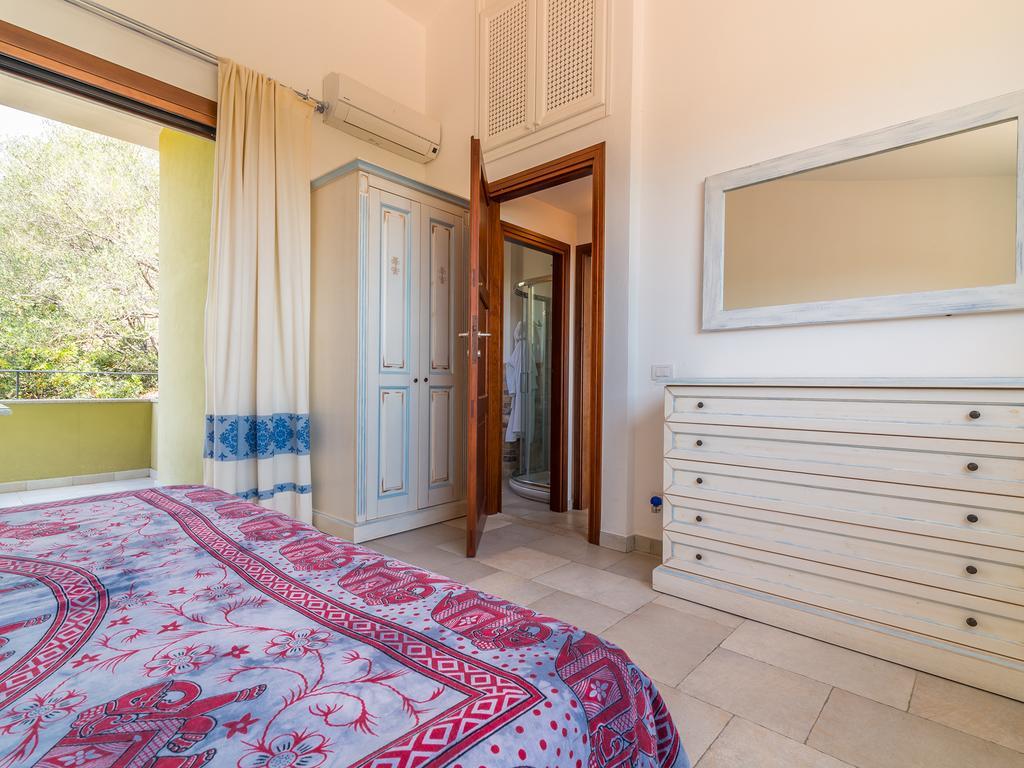 Ollastu Apartments Villasimius Buitenkant foto