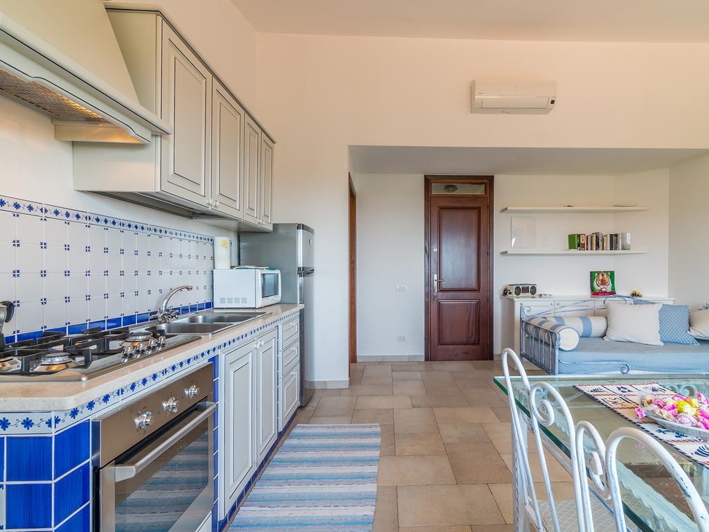 Ollastu Apartments Villasimius Buitenkant foto